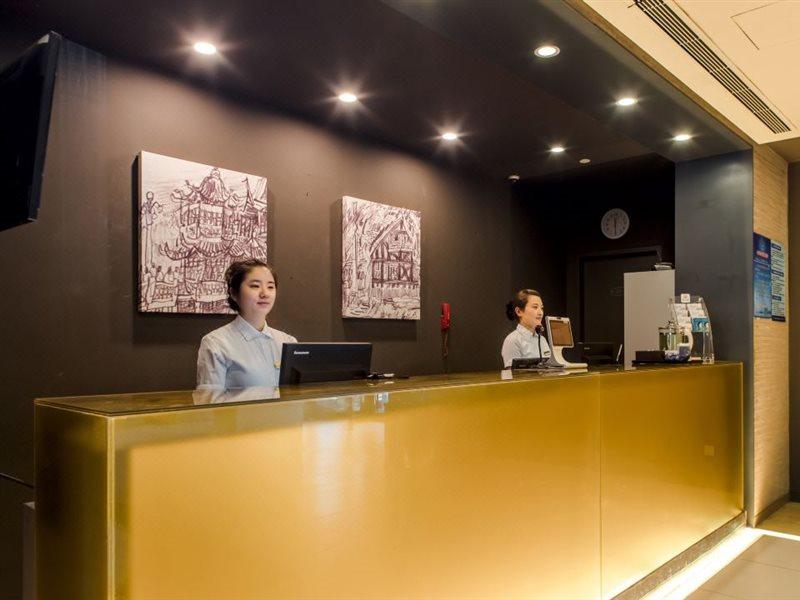 Jinjiang Inn Select Qingdao Henan Road Railway Station Extérieur photo