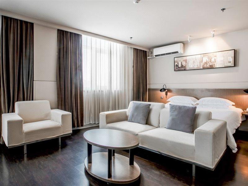Jinjiang Inn Select Qingdao Henan Road Railway Station Extérieur photo
