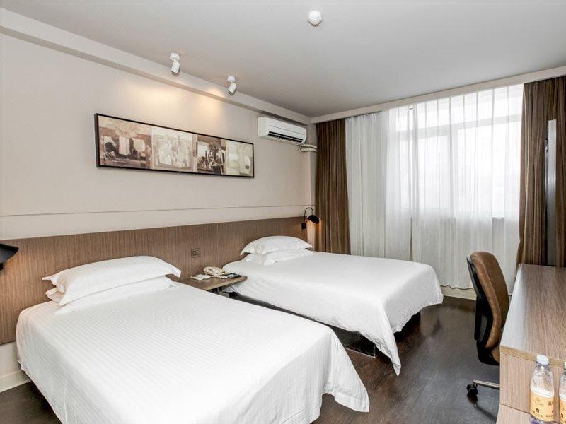 Jinjiang Inn Select Qingdao Henan Road Railway Station Extérieur photo